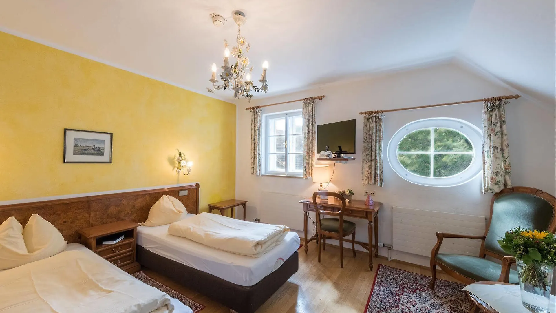 Gasthof Braeuwirt Bergheim Hotell